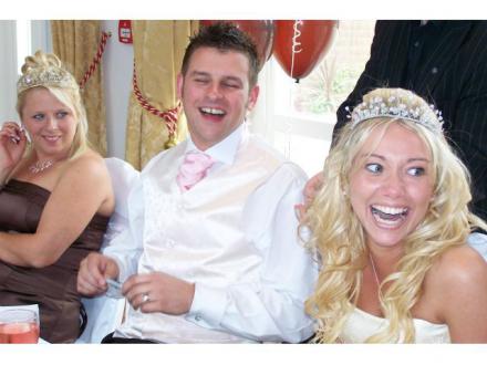 Glen Rhodes - Magician & Wedding Entertainer Glen Rhodes - Magician & Wedding Entertainer
