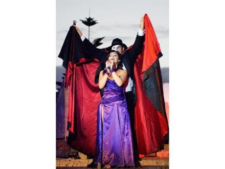 Jodie-Joy: Singer/Entertainer